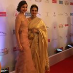 Anushka Sharma, Rekha On Red Carpet Of Hello Hall Of Fame Awards on 29th March 2017